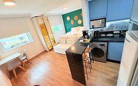 Lindo flat com garagem no Hotel Quality Oscar Freire